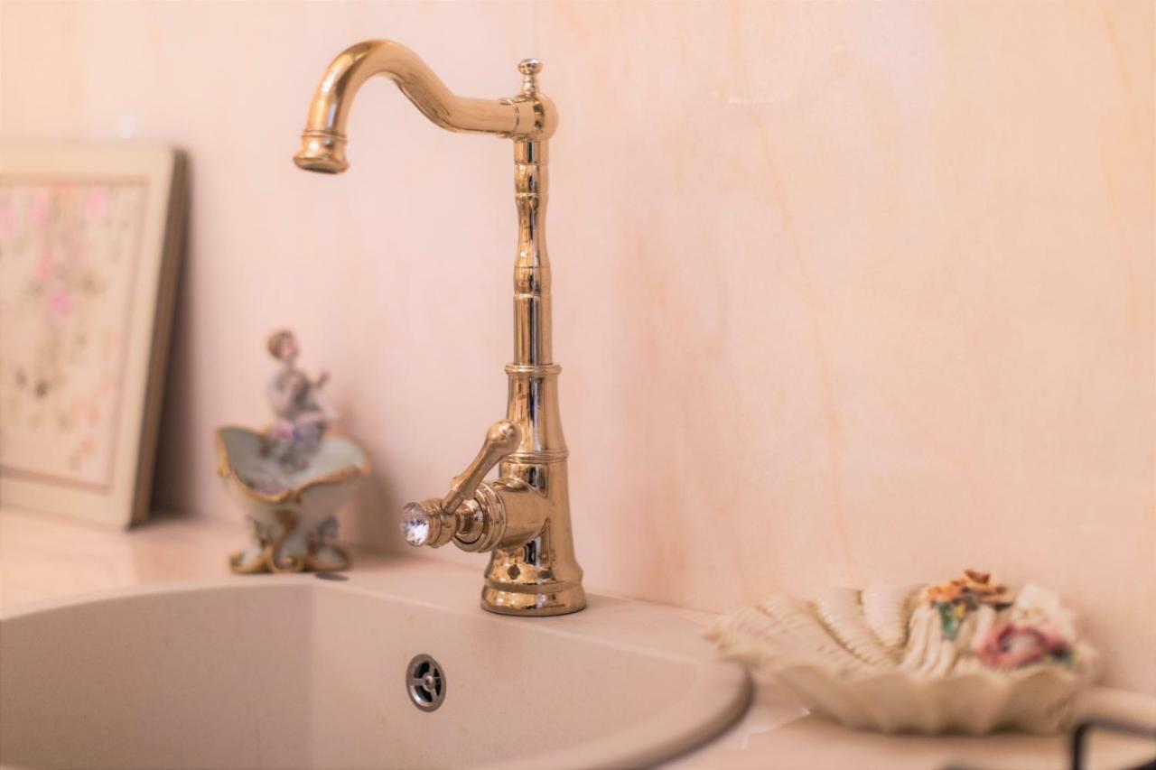 Fiore D'Arancio Luxury City Center Apartment 베로나 외부 사진