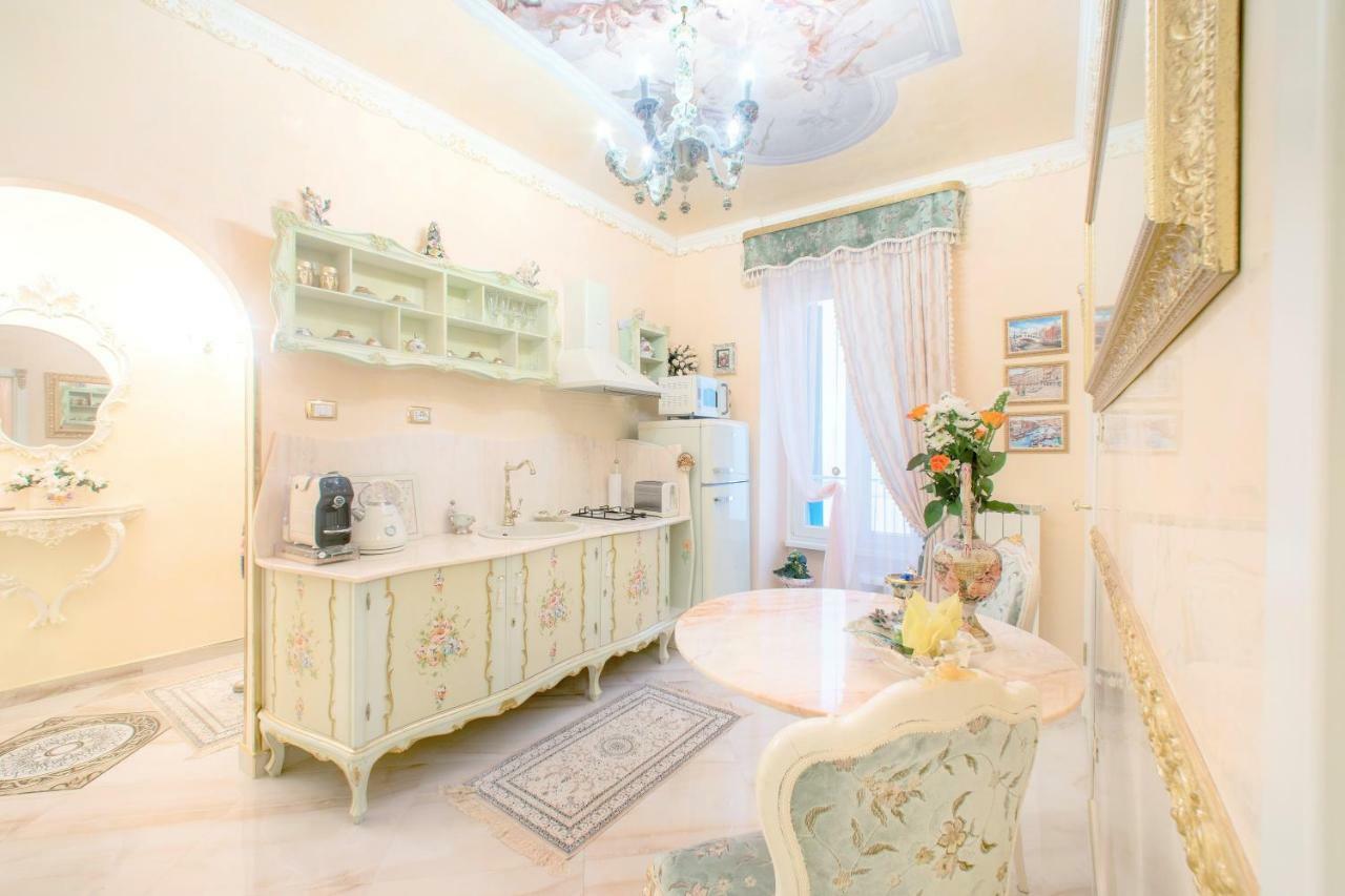 Fiore D'Arancio Luxury City Center Apartment 베로나 외부 사진