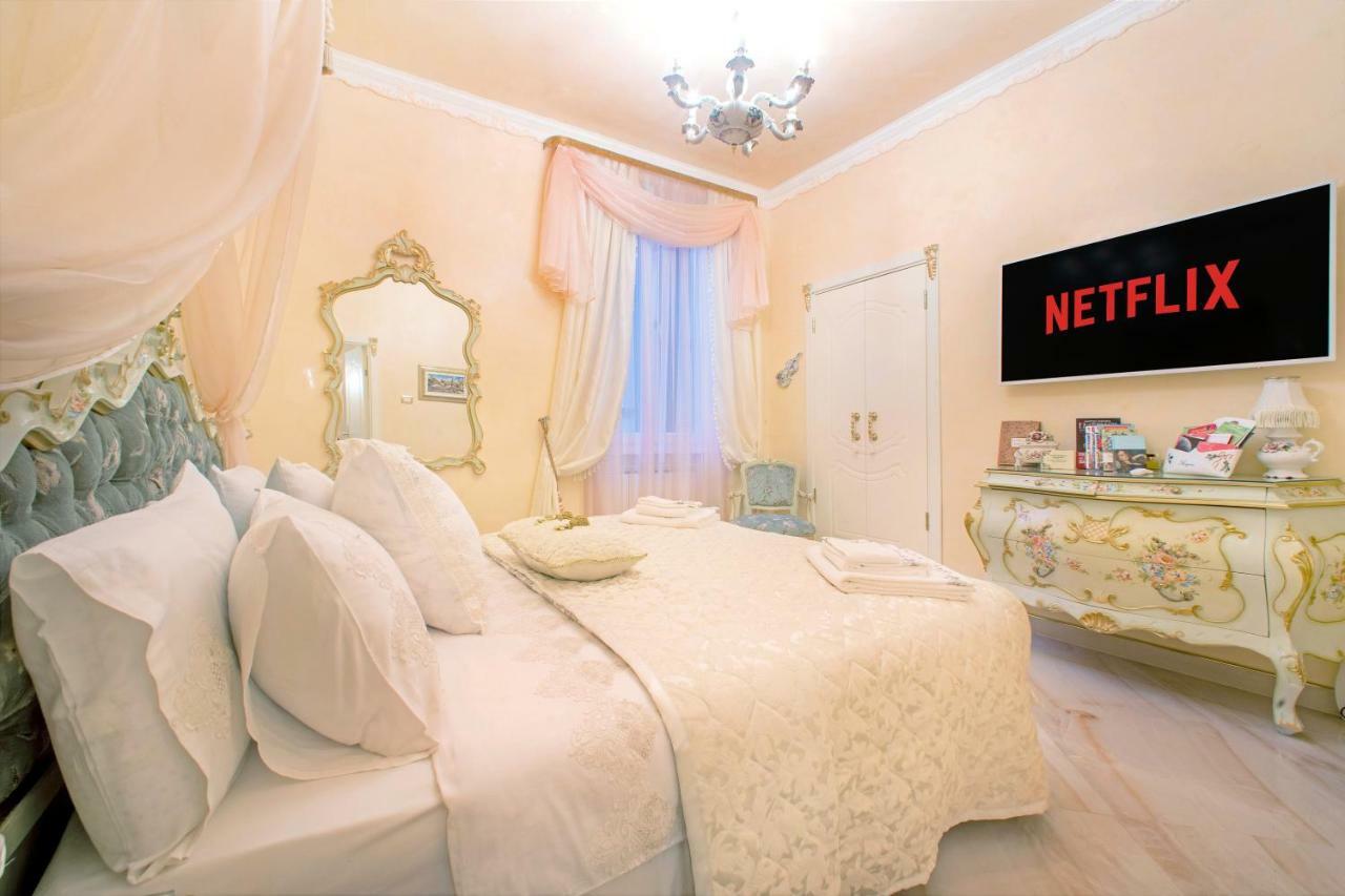 Fiore D'Arancio Luxury City Center Apartment 베로나 외부 사진