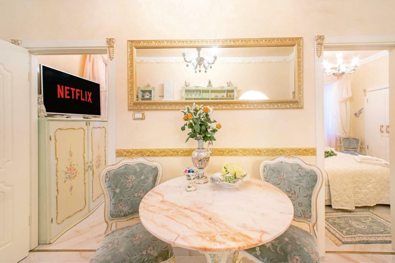 Fiore D'Arancio Luxury City Center Apartment 베로나 외부 사진